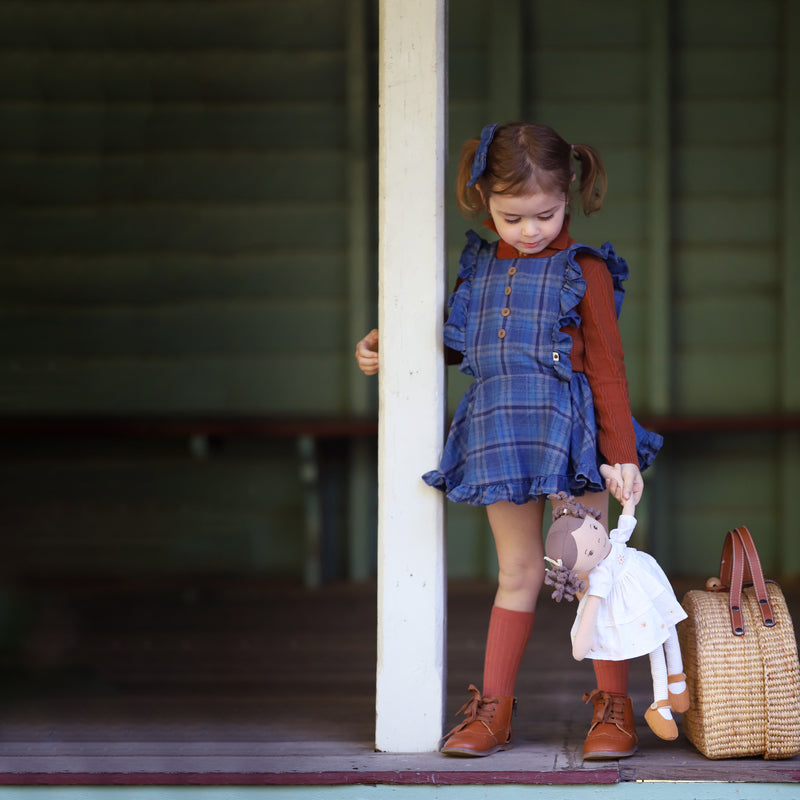 CECILLIA LINEN DOLL WITH BROWN HAIR