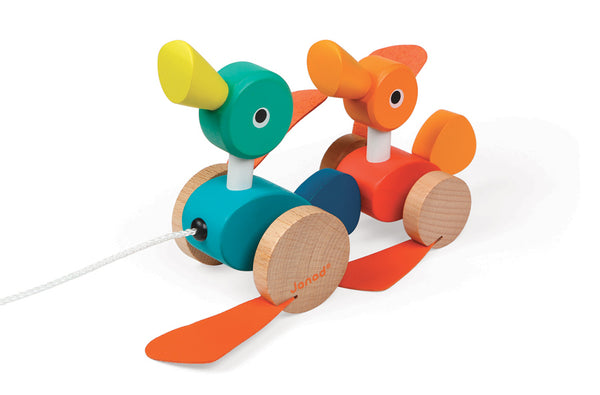 DUCK FAMILY PULL ALONG