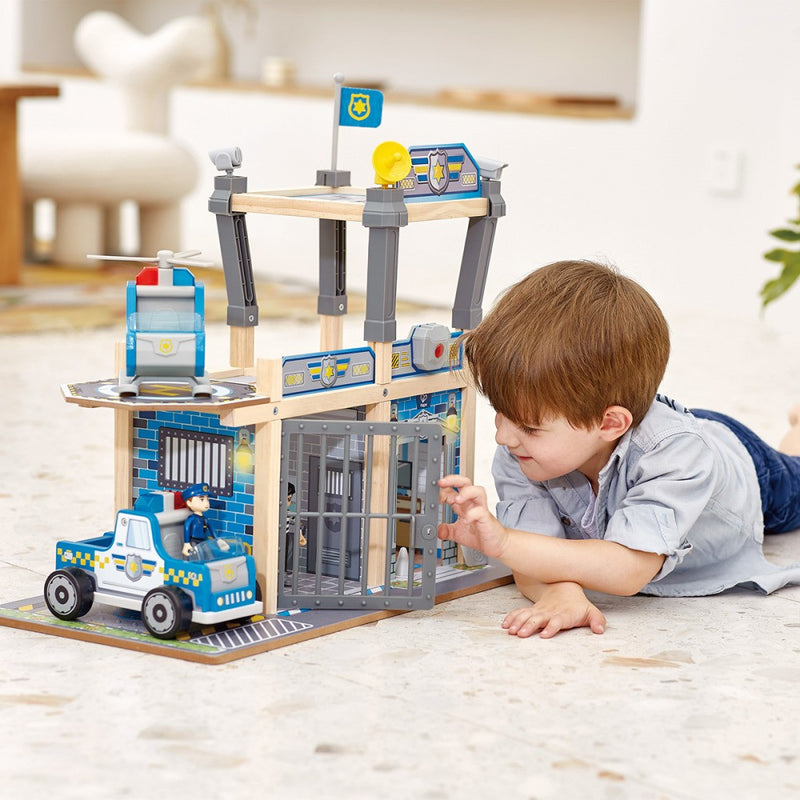 METRO POLICE DEPT PLAYSET