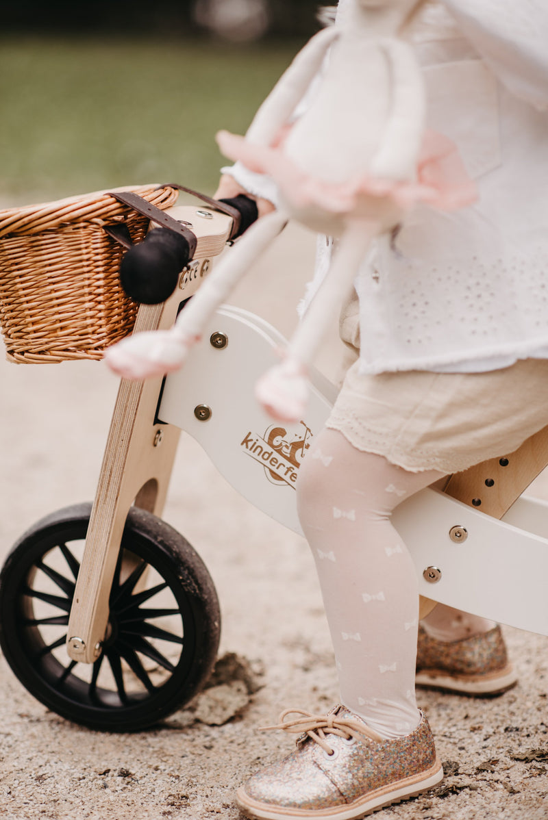 TINY TOTS PLUS - White