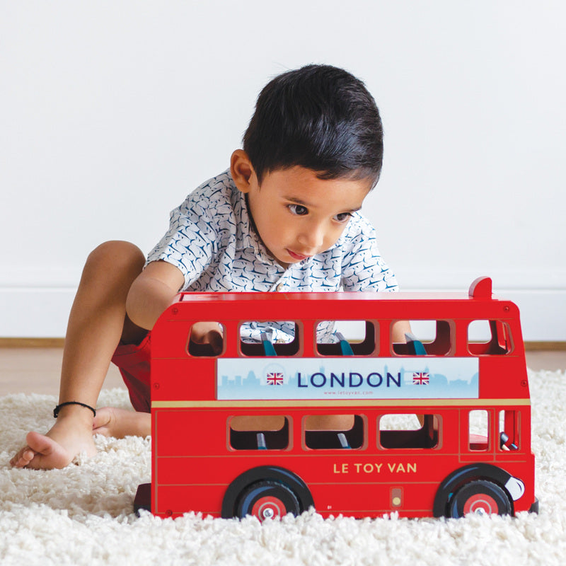 LONDON BUS