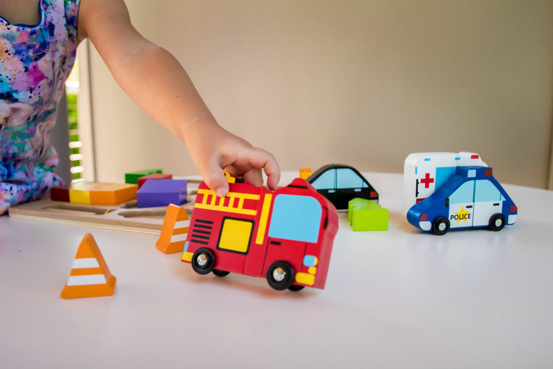 VEHICLE PUZZLE WITH MAGNETS