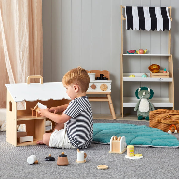 WOODEN DOLL HOUSE